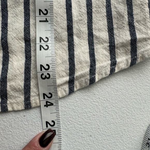 Women’s XS Urban Outfitters button down shirt - Picture 7 of 8